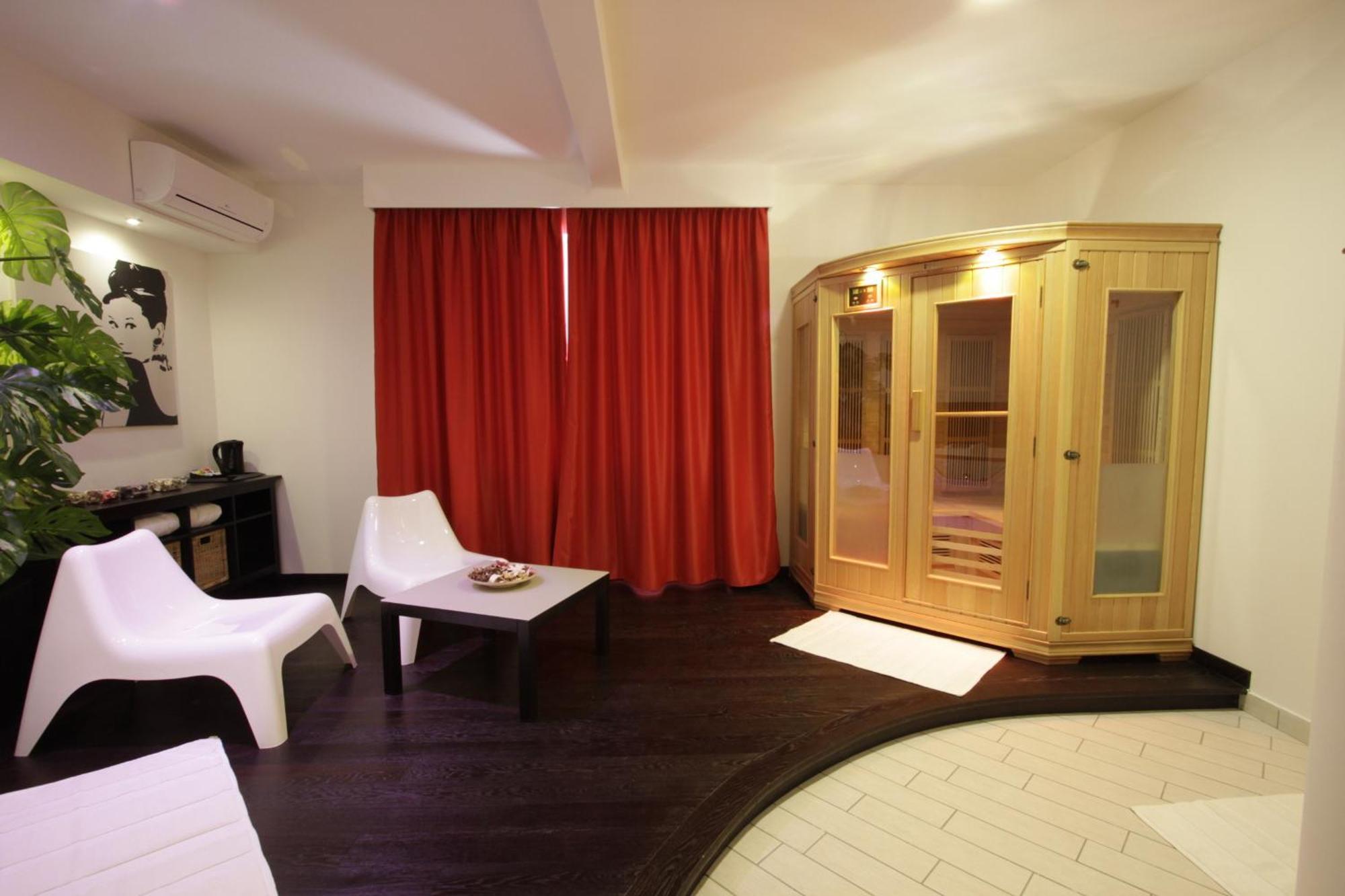 Hotel Paradise Airport Forlì Eksteriør billede