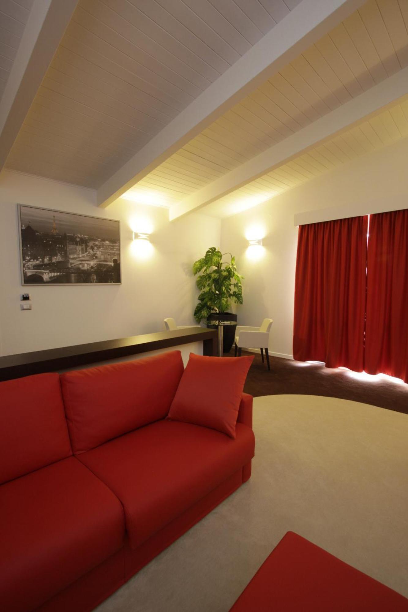 Hotel Paradise Airport Forlì Eksteriør billede